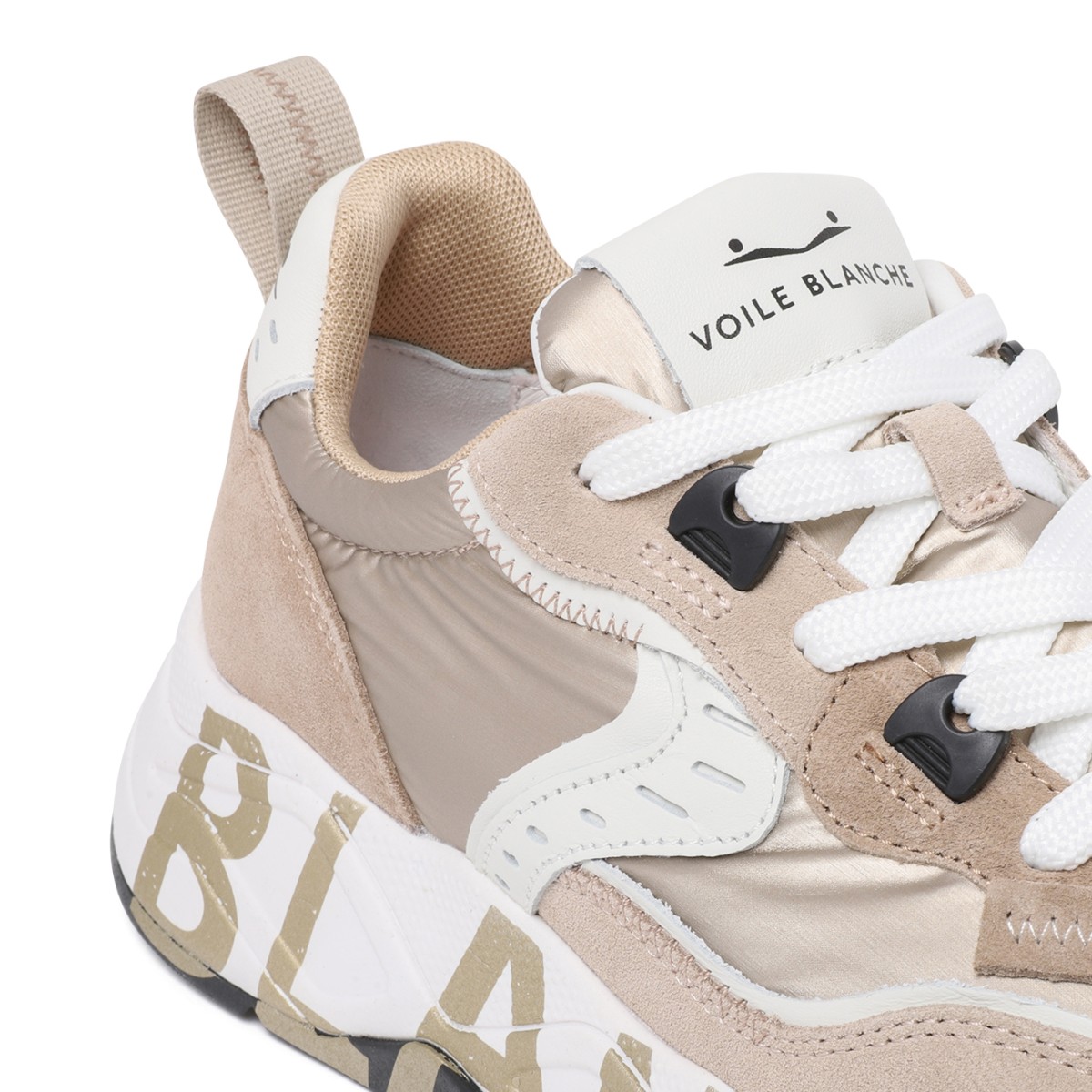 Voile Blanche Beige Suede Running Sneakers.
