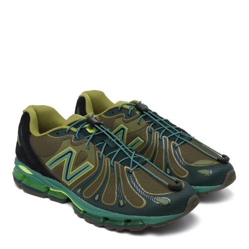 New Balance Green Technical Running Sneakers. 2