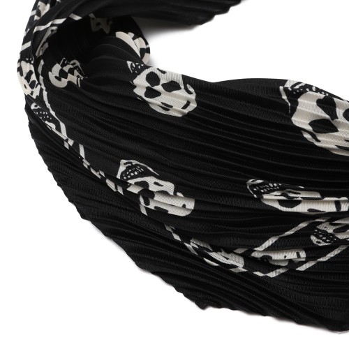 Alexander McQueen Black Skull Print Scarf.