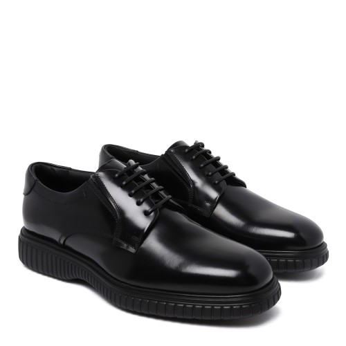 Ferragamo Black Leather Derby Shoes. 2