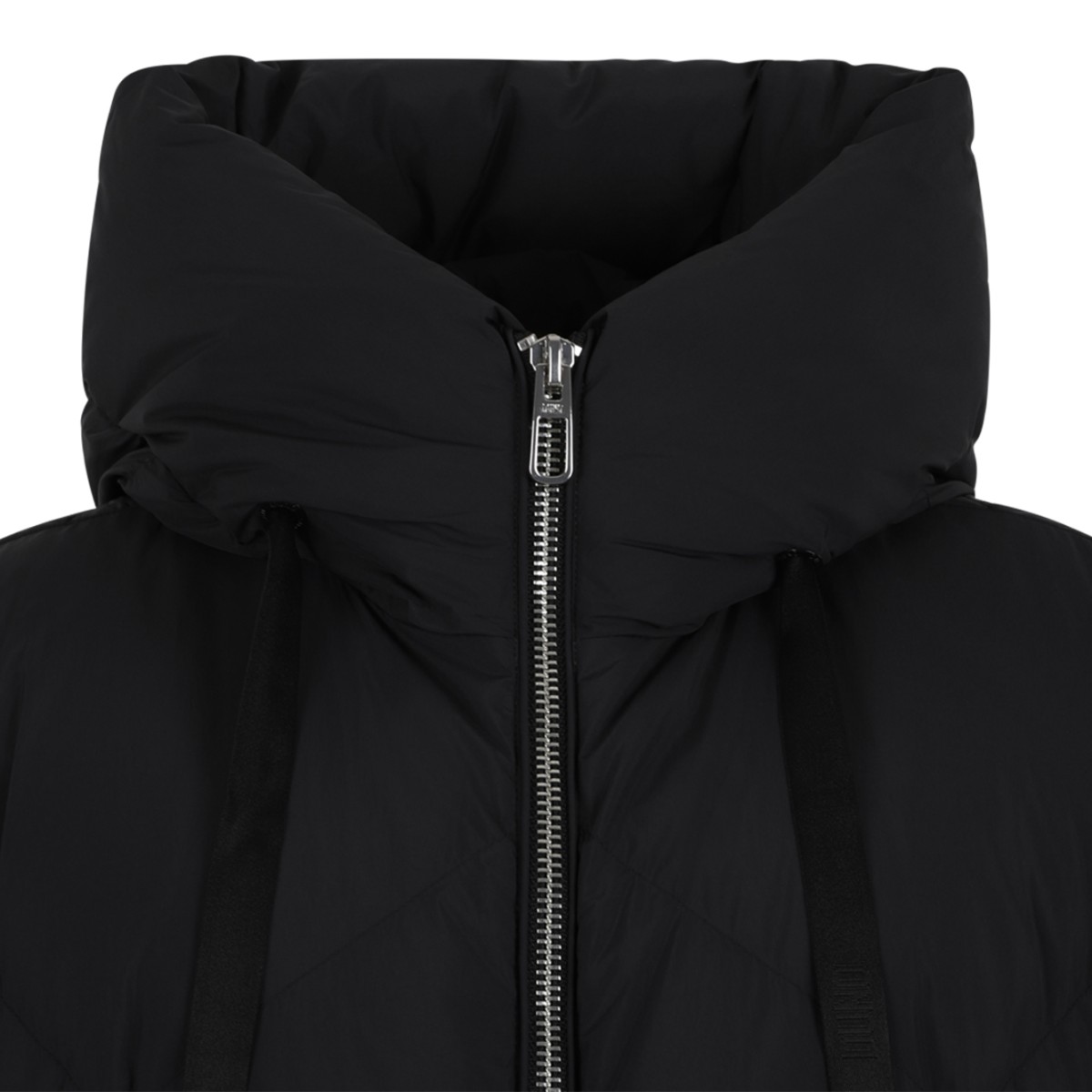 Duno Black Hooded Puffer Jacket.