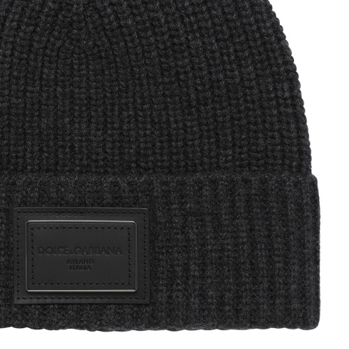 Dolce & Gabbana Black Ribbed Logo Beanie. 2