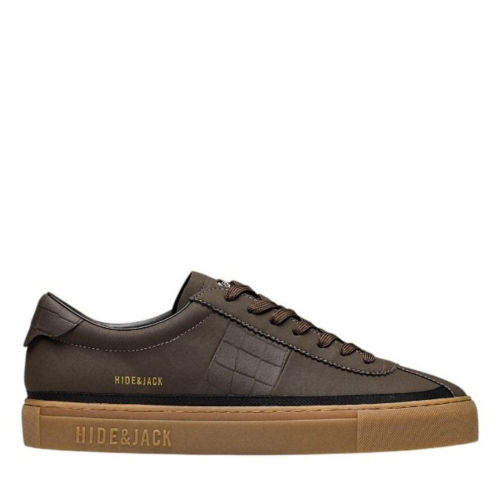 Brown Low-Top Sneakers.