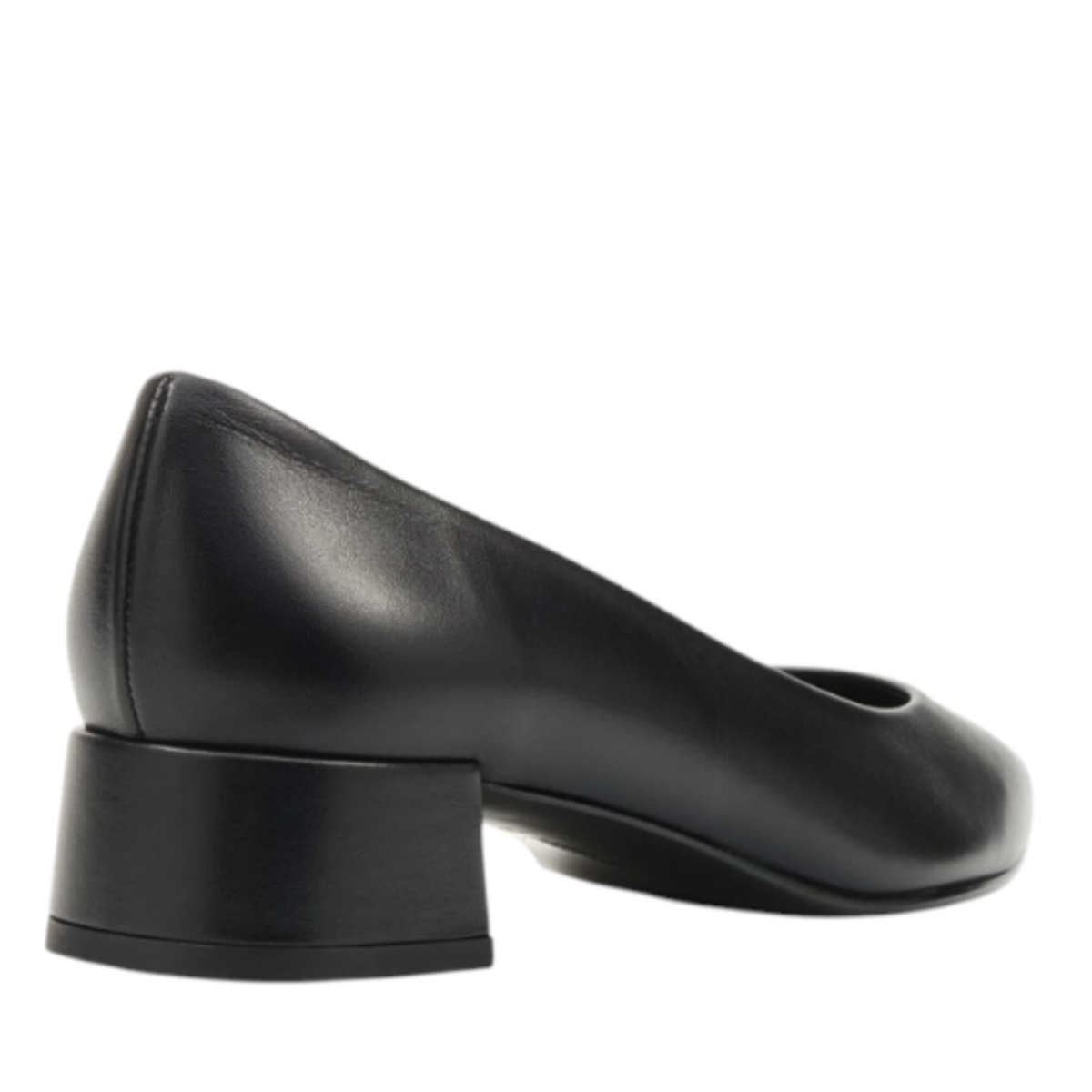 Black Leather Pumps.